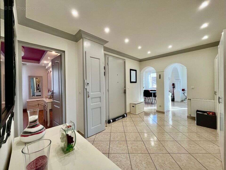 Appartement à VETRAZ-MONTHOUX