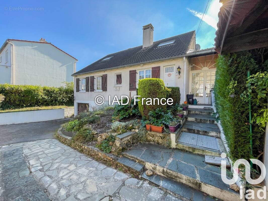 Photo 1 - Maison à LONGJUMEAU