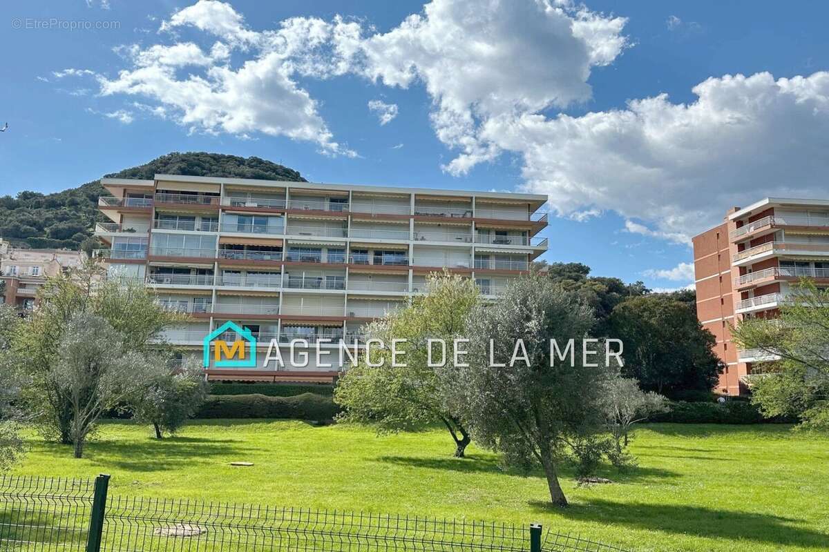 Appartement à MANDELIEU-LA-NAPOULE