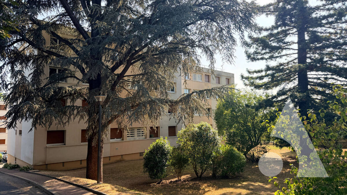 Appartement à SOISY-SUR-SEINE