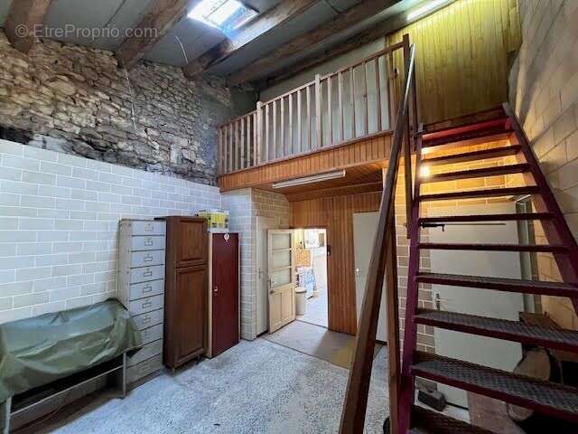 Maison en pierres à rénover et dépendances à 10 mn de la plage - photo 6