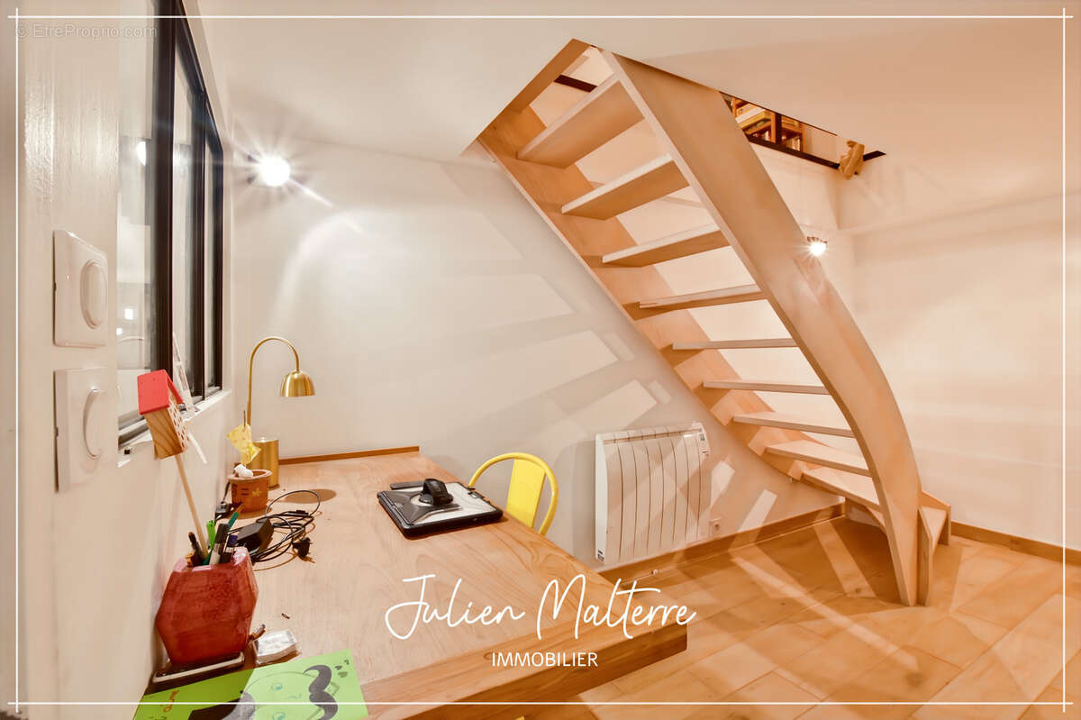 SAINT ETIENNE (42) - Exceptionnel LOFT de 165 m² avec 5 chambres et garage - Quartier Tréfilerie - photo 22