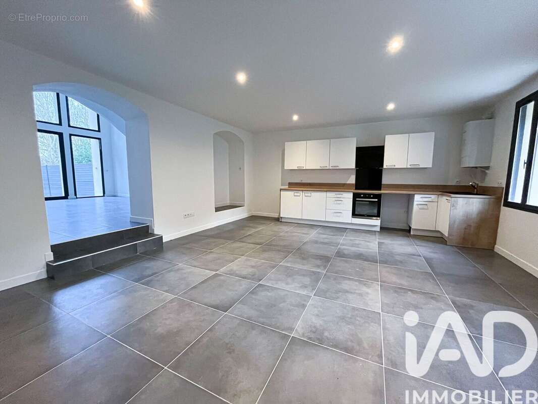 Photo 3 - Maison à MANTES-LA-VILLE