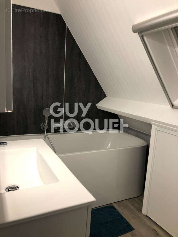 Maison à SAINT-CIRQ-LAPOPIE