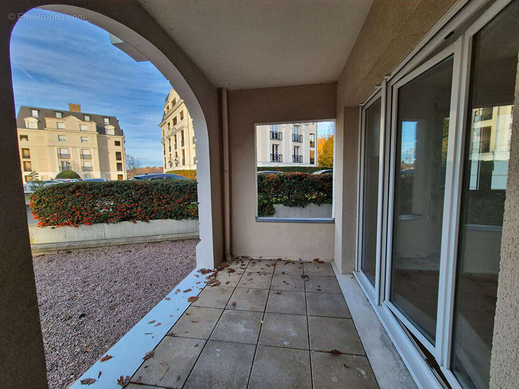 Appartement à DAMMARIE-LES-LYS