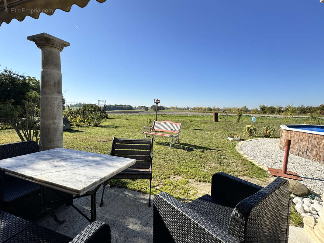 Maison à BARBEZIEUX-SAINT-HILAIRE