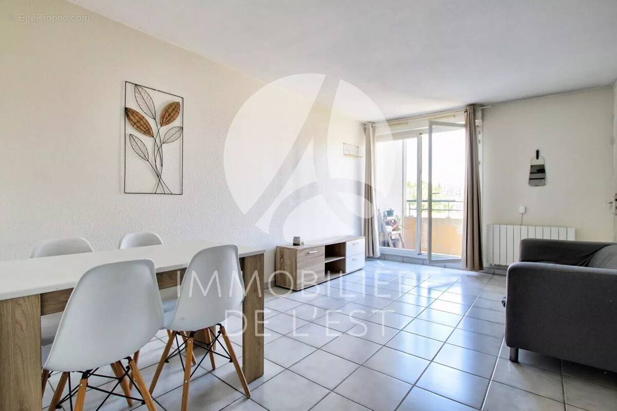 Appartement à LYON-8E