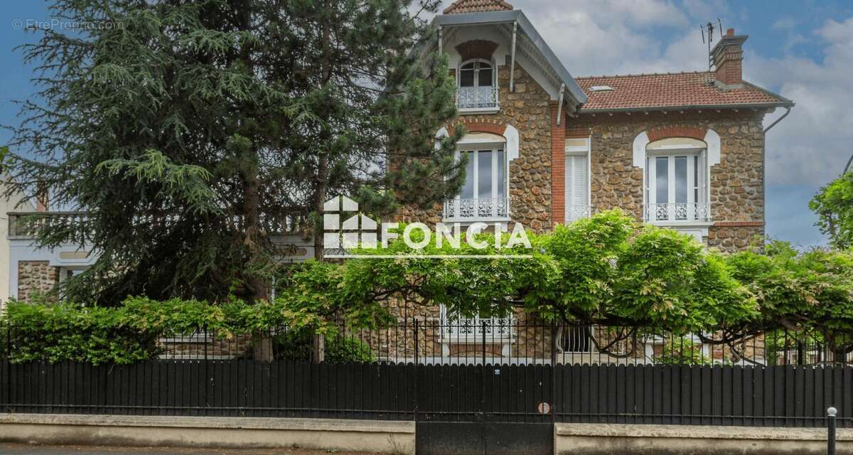 Maison à CHAMPIGNY-SUR-MARNE