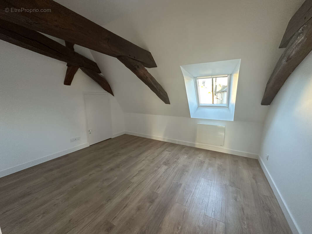 Appartement à MELESSE