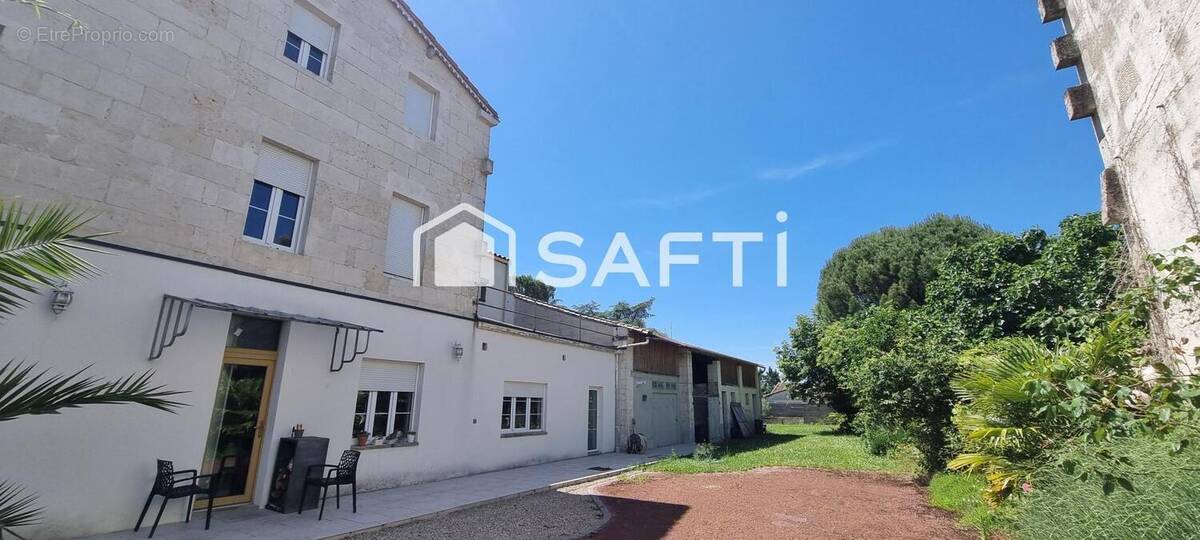 Photo 1 - Maison à LA CRECHE