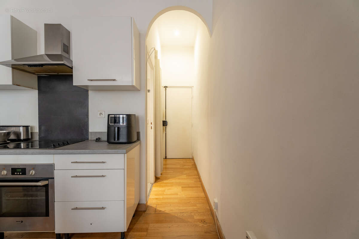Appartement à MARSEILLE-5E