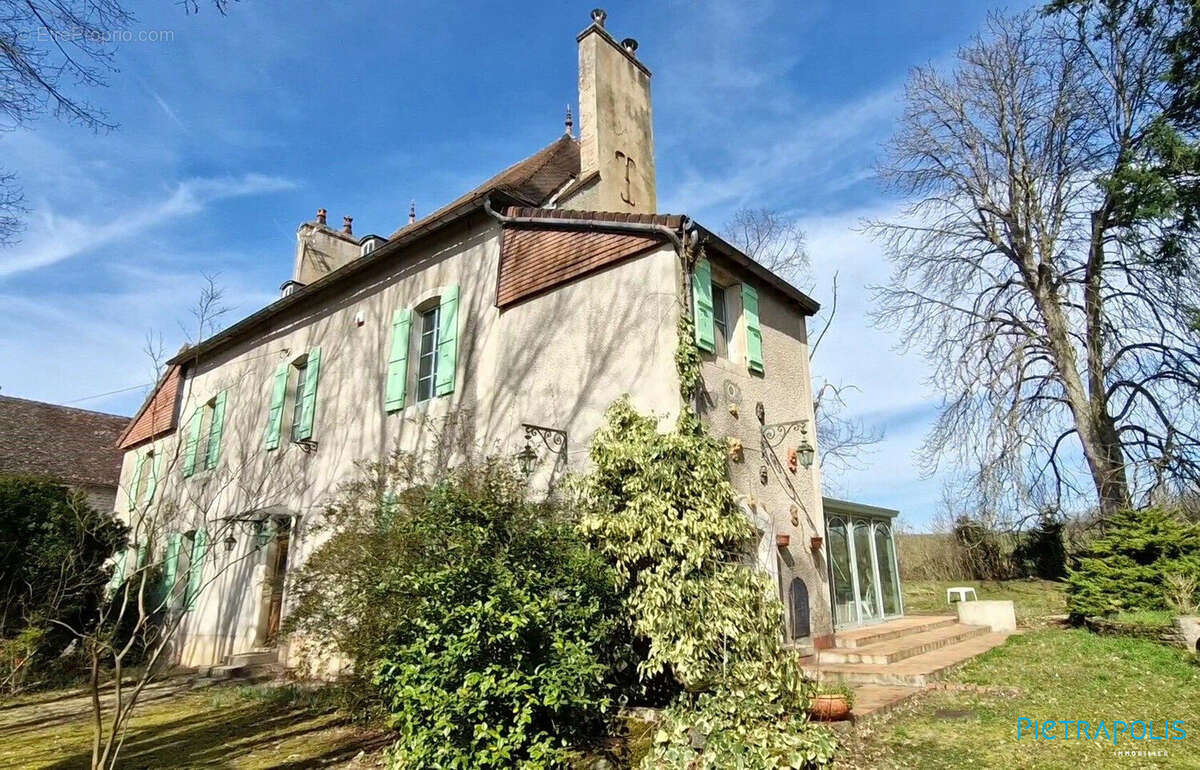 Maison à BUXY