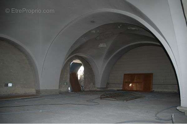 Commerce à SAINT-HIPPOLYTE-DU-FORT