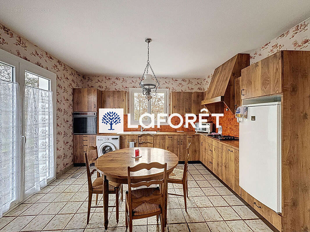 Maison à SAINT-CHEF