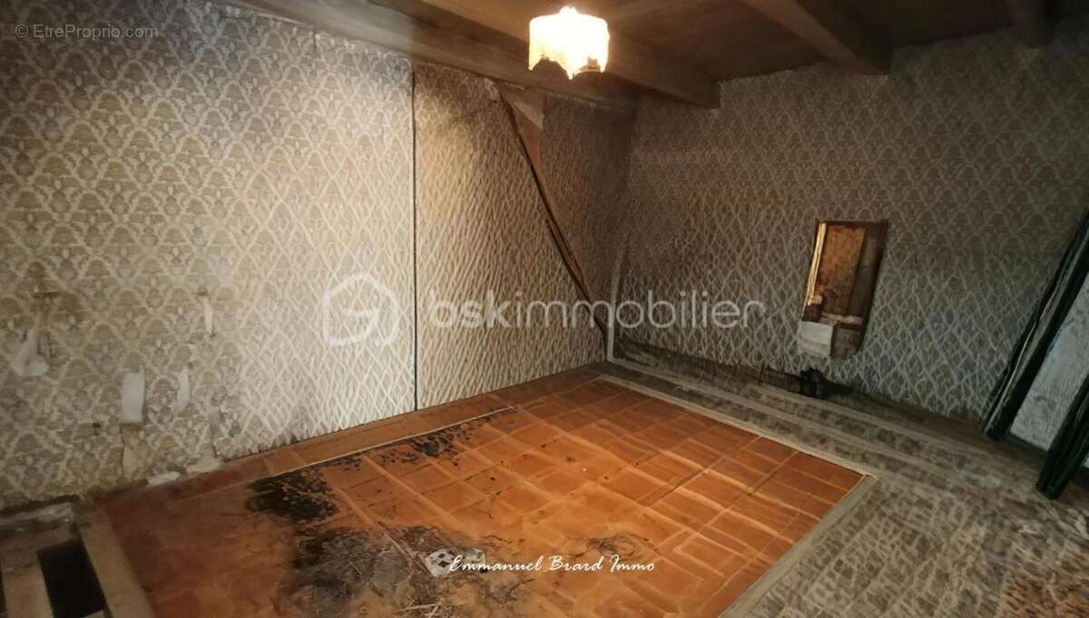 Maison à JAUNAY-CLAN