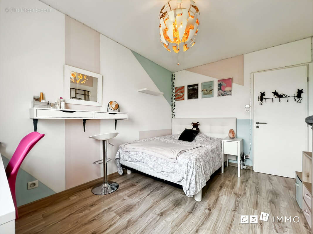 Maison à LAVERNOSE-LACASSE