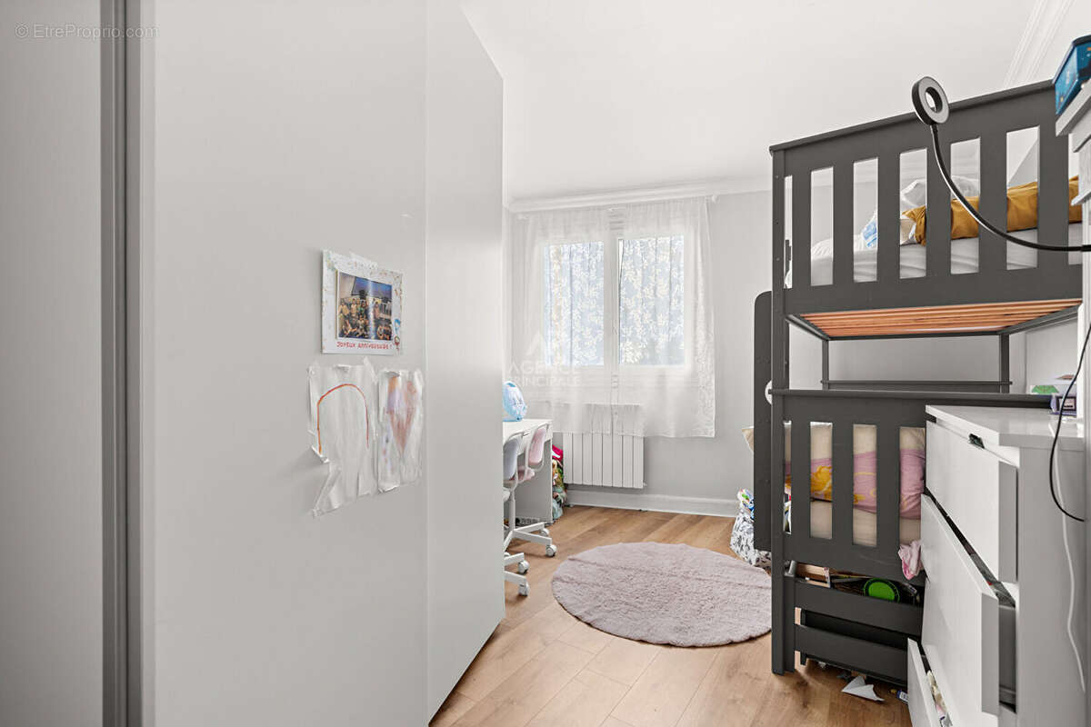 Appartement Saint Germain En Laye 3 pièces 59.23 m2 Refait à neuf - photo 6