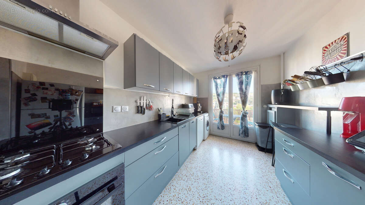 Appartement à SAINT-ETIENNE