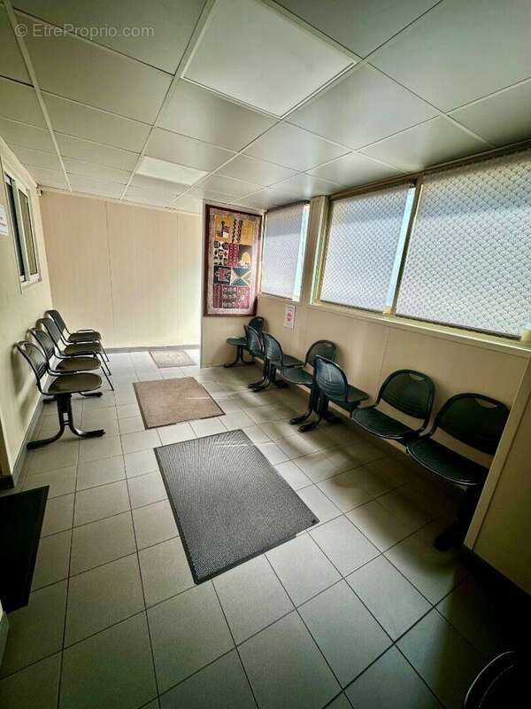 Commerce à VILLENEUVE-SAINT-GEORGES