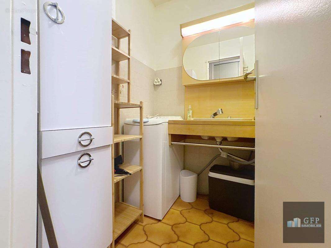 Appartement à BORMES-LES-MIMOSAS