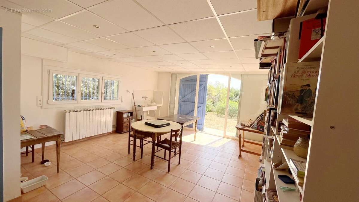 Maison 190 m² à Langlade  - photo 12