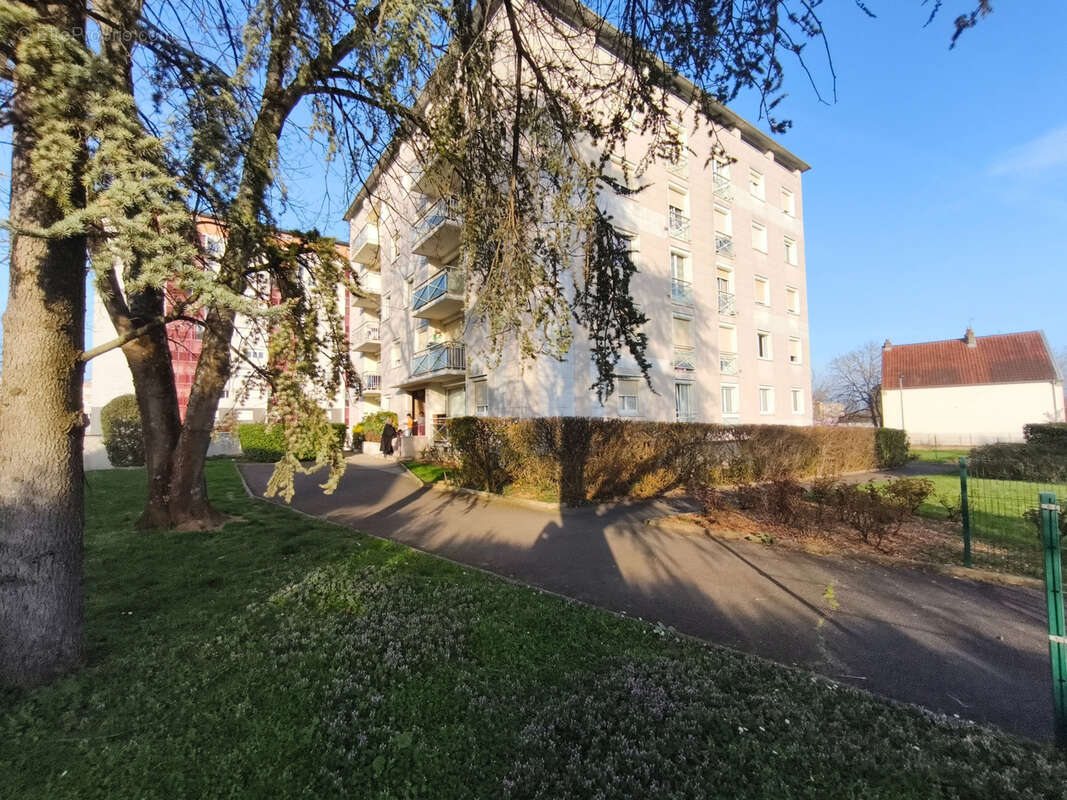 Appartement à CHENOVE