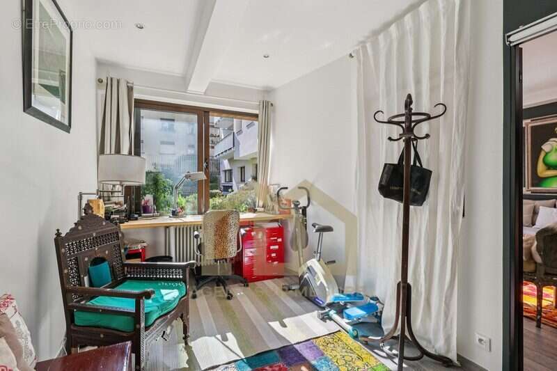 Appartement à PARIS-11E