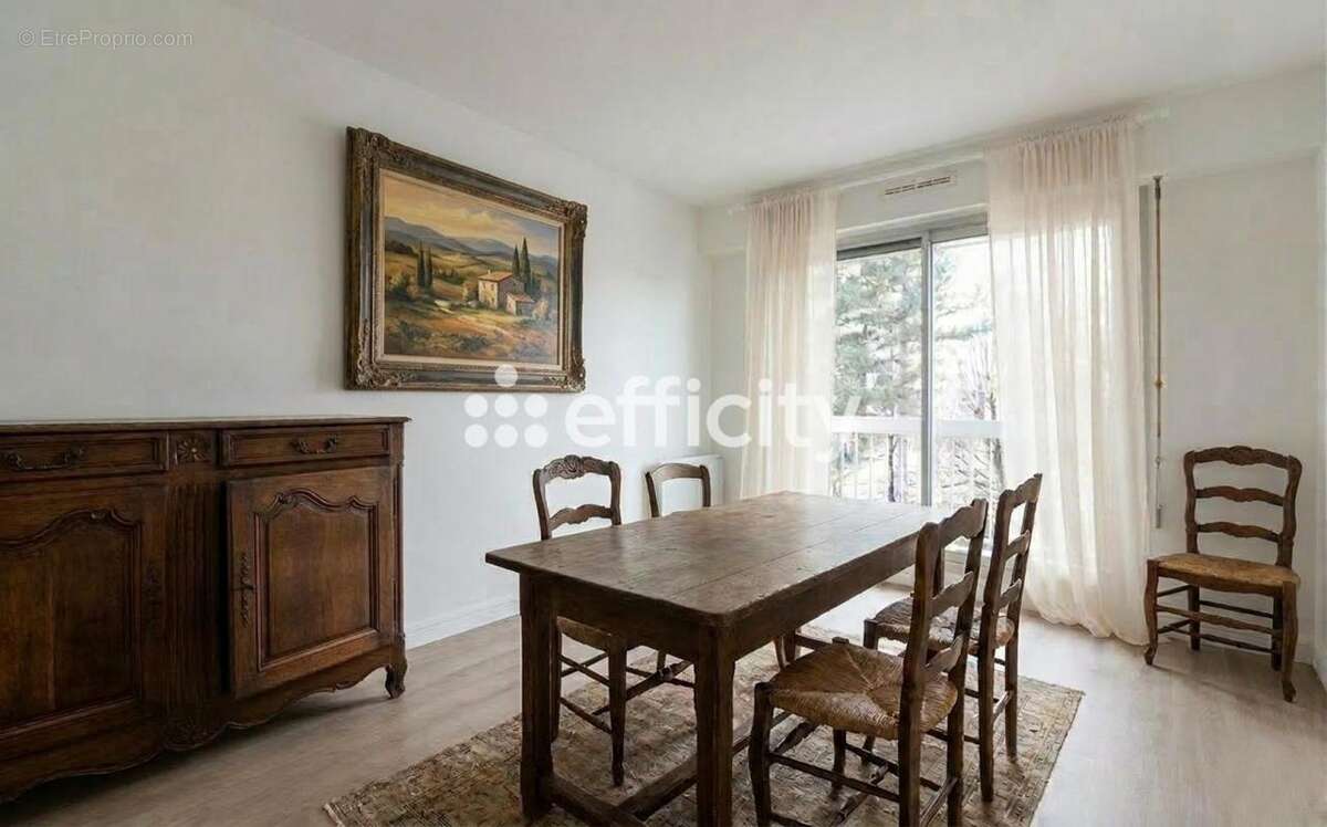 Appartement à CHATENAY-MALABRY
