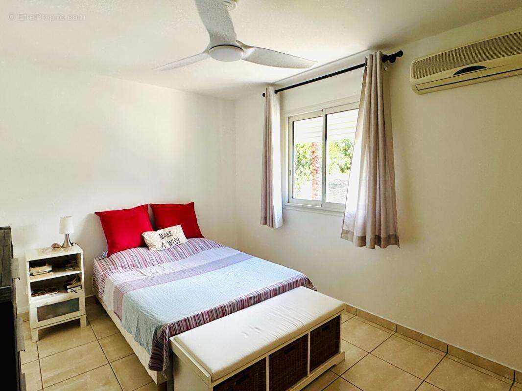 Appartement à SAINT-DENIS