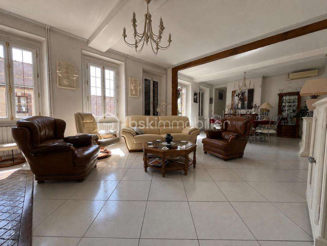 Maison atypique de 172 m² - photo 10
