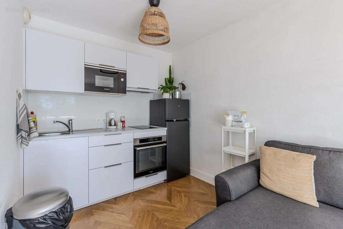 Coup de cœur T2 rénové avec parking et balcon - 40 m2 - Bruges - photo 3