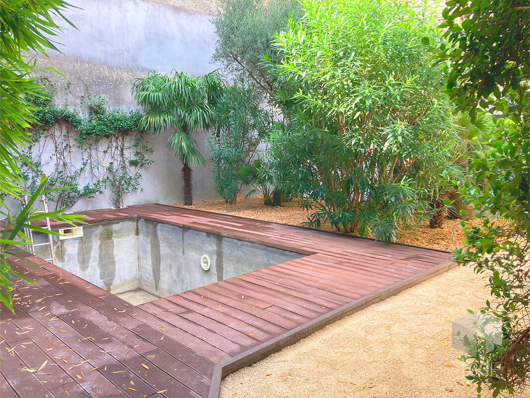 MONTELIMAR, maison de ville 350 m2 avec piscine - photo 21