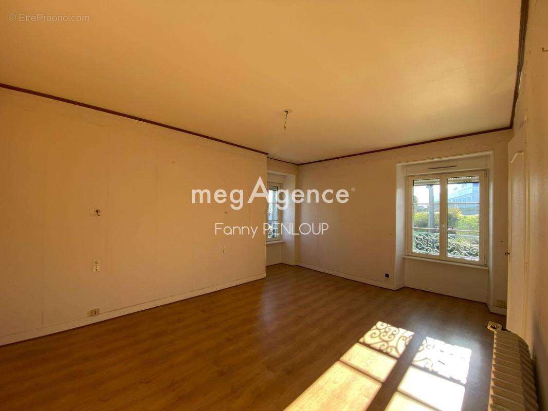 Maison à VILLEDIEU-LES-POELES