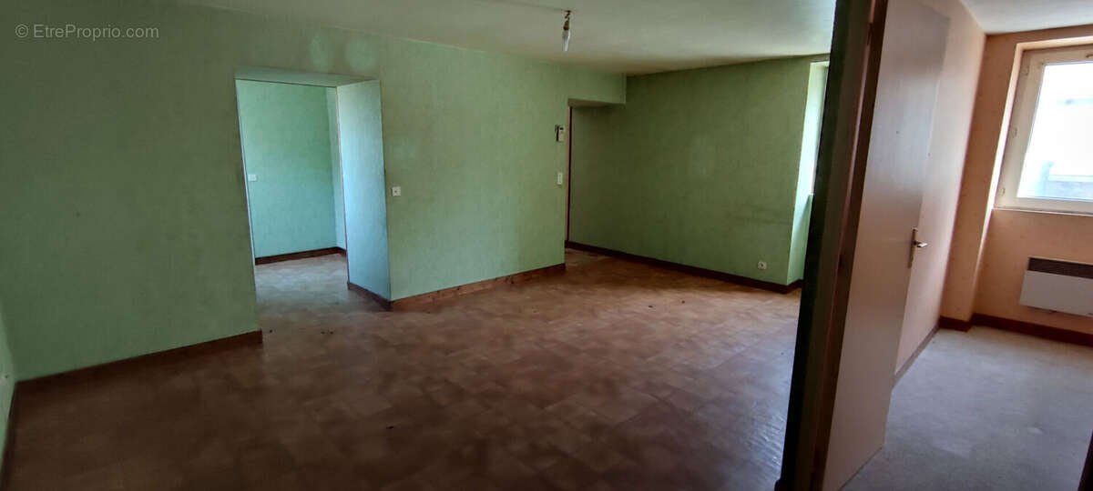 Maison Ercé-prés-Liffré + 2 Logements en location. - photo 14