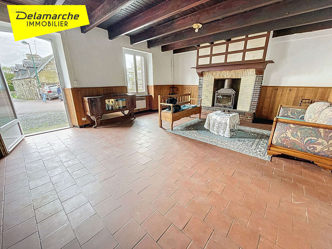 Maison à SAINT-SAUVEUR-LENDELIN