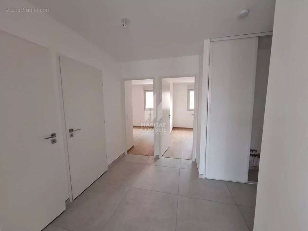 Appartement à MOIRANS