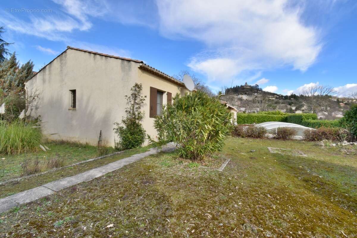 VILLA de plain-pied de 143 m² avec piscine sur 1 378 m² de terrain clos - photo 27