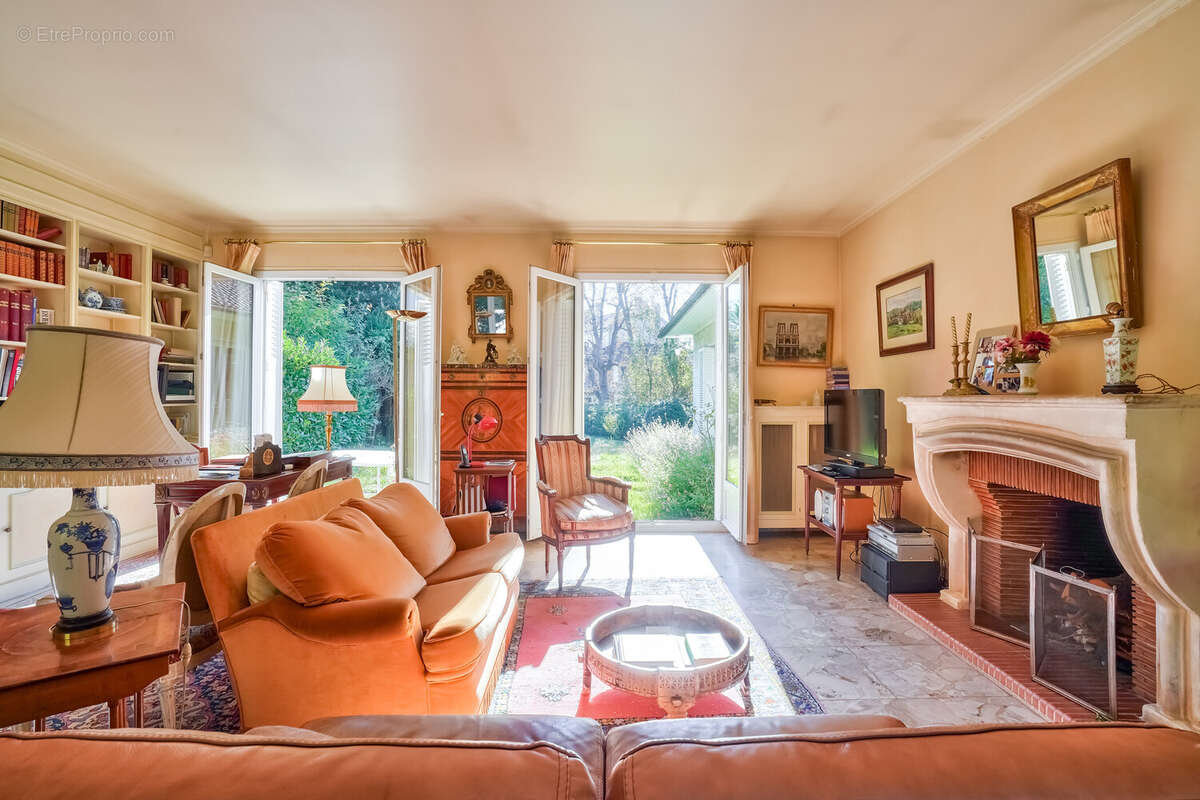 Maison à LE VESINET