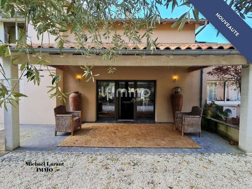 Maison à SAINT-GENEST-D&#039;AMBIERE