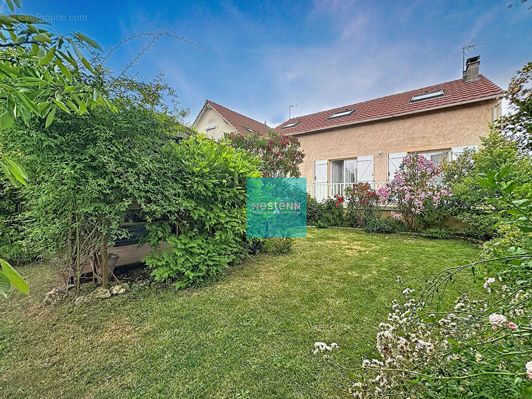 Maison à LE PLESSIS-BOUCHARD
