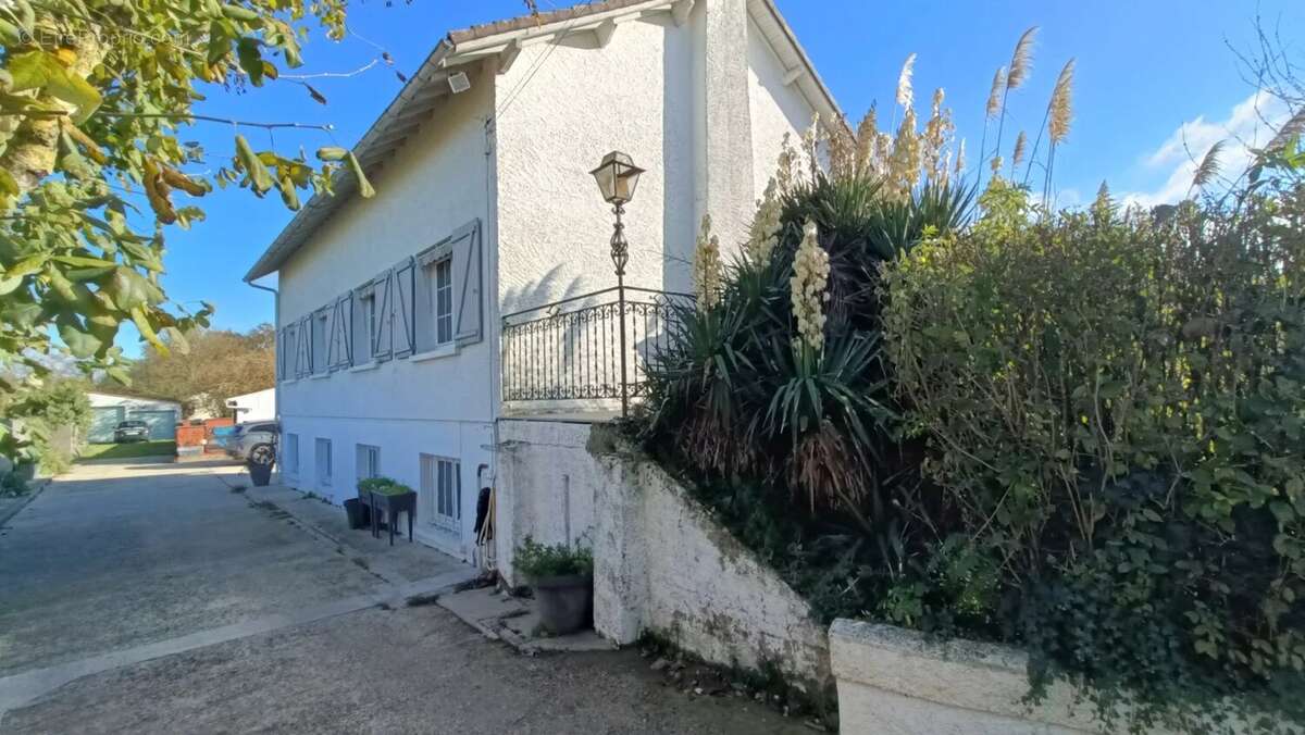 Maison à MIGNE-AUXANCES