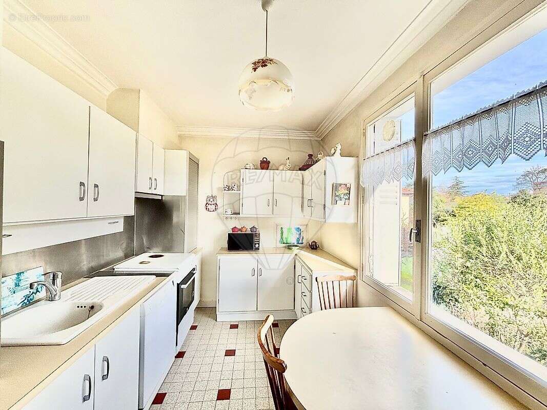 Maison à VILLEFRANCHE-SUR-SAONE