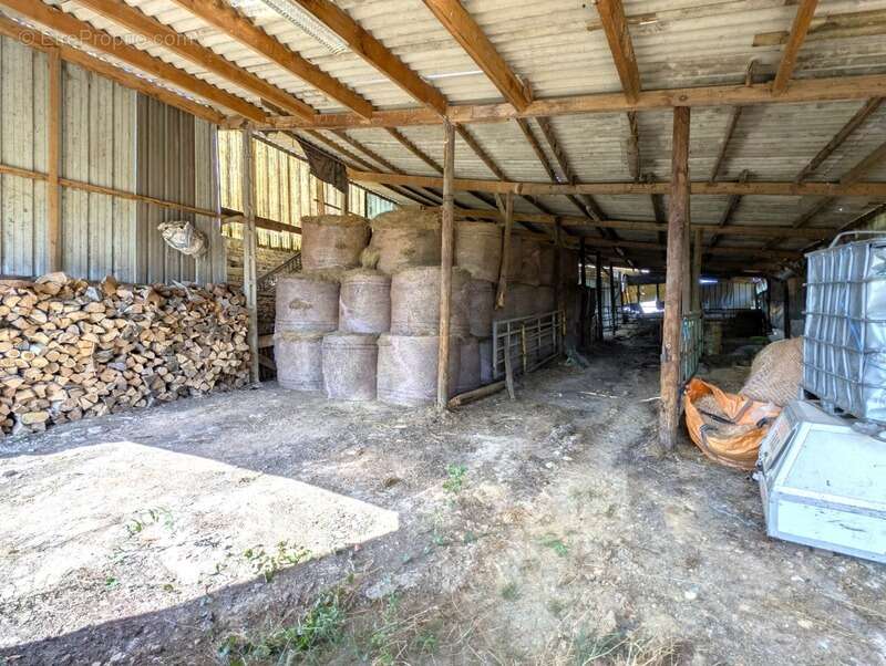 Maison à SAINT-BONNET-DE-CRAY