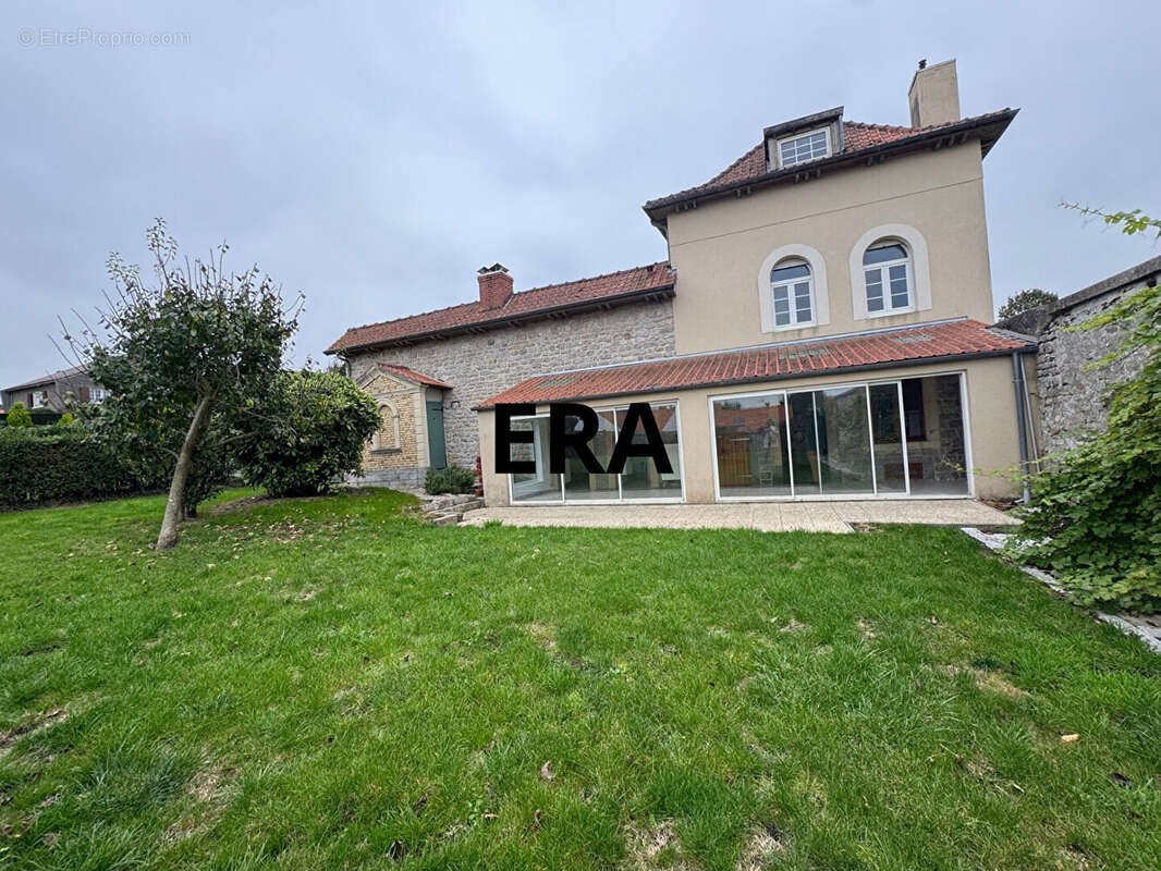 Maison à BONNINGUES-LES-CALAIS