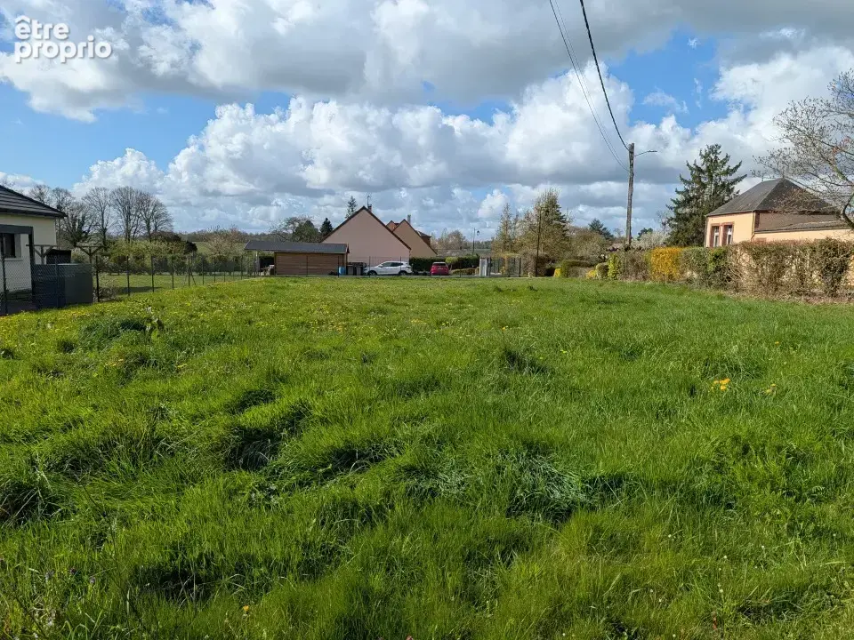 Terrain à PORTES