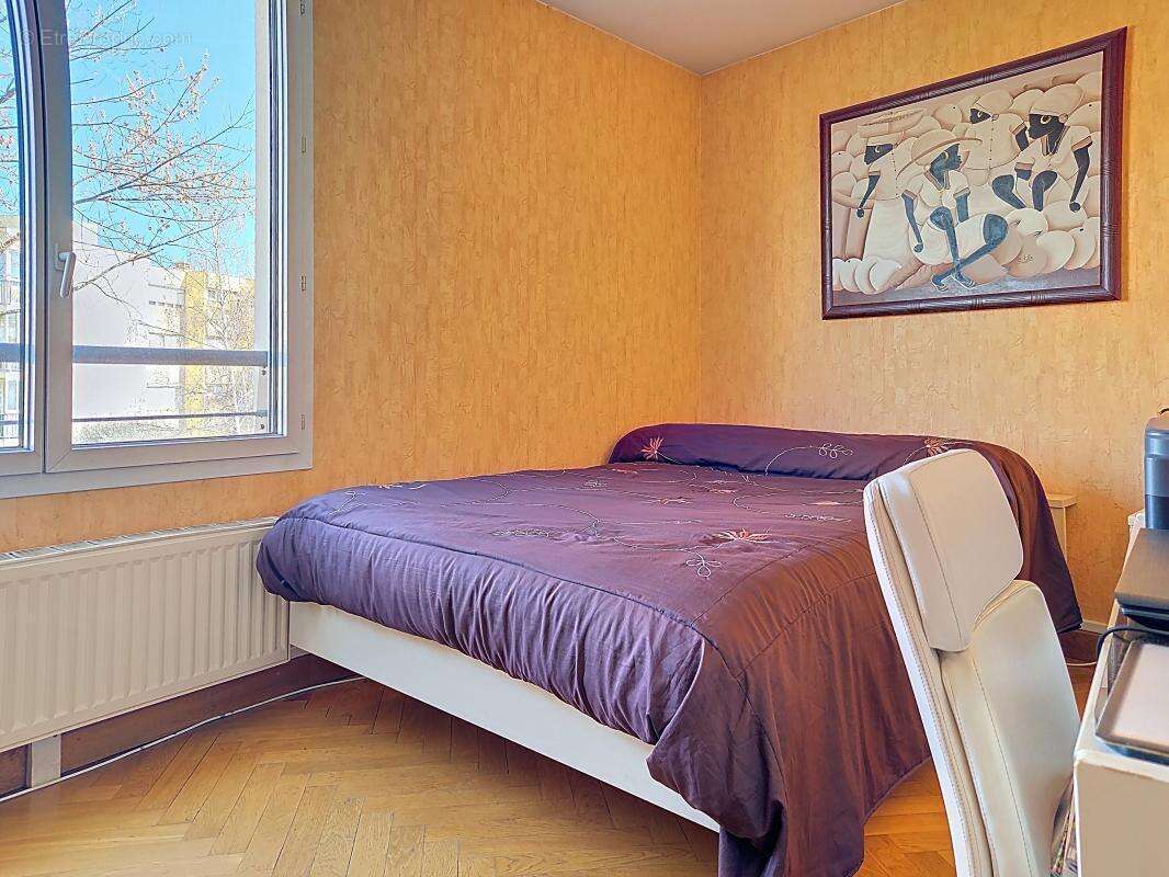 Appartement à BRON