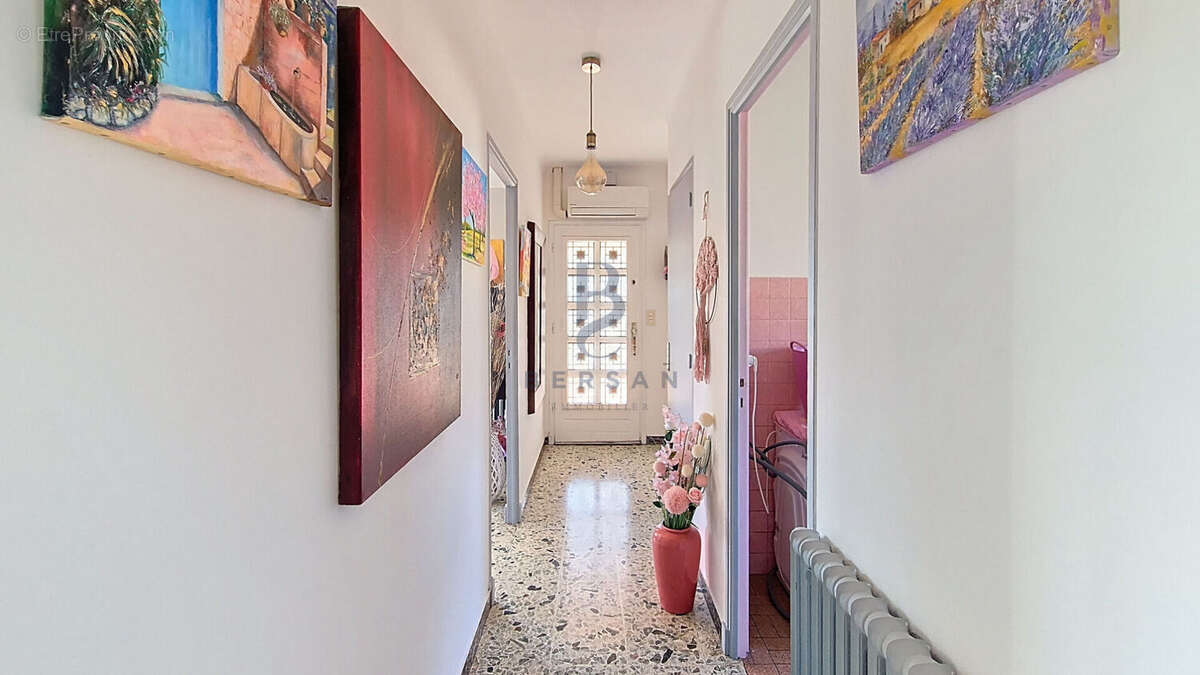 Maison à FREJUS