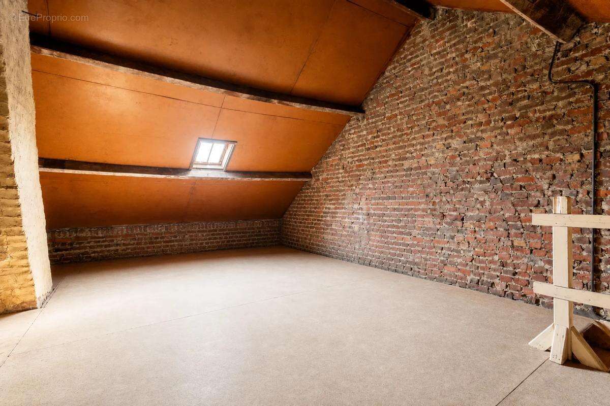 Maison 5 pièces de 84 m² avec jardin à Pérenchies - photo 7