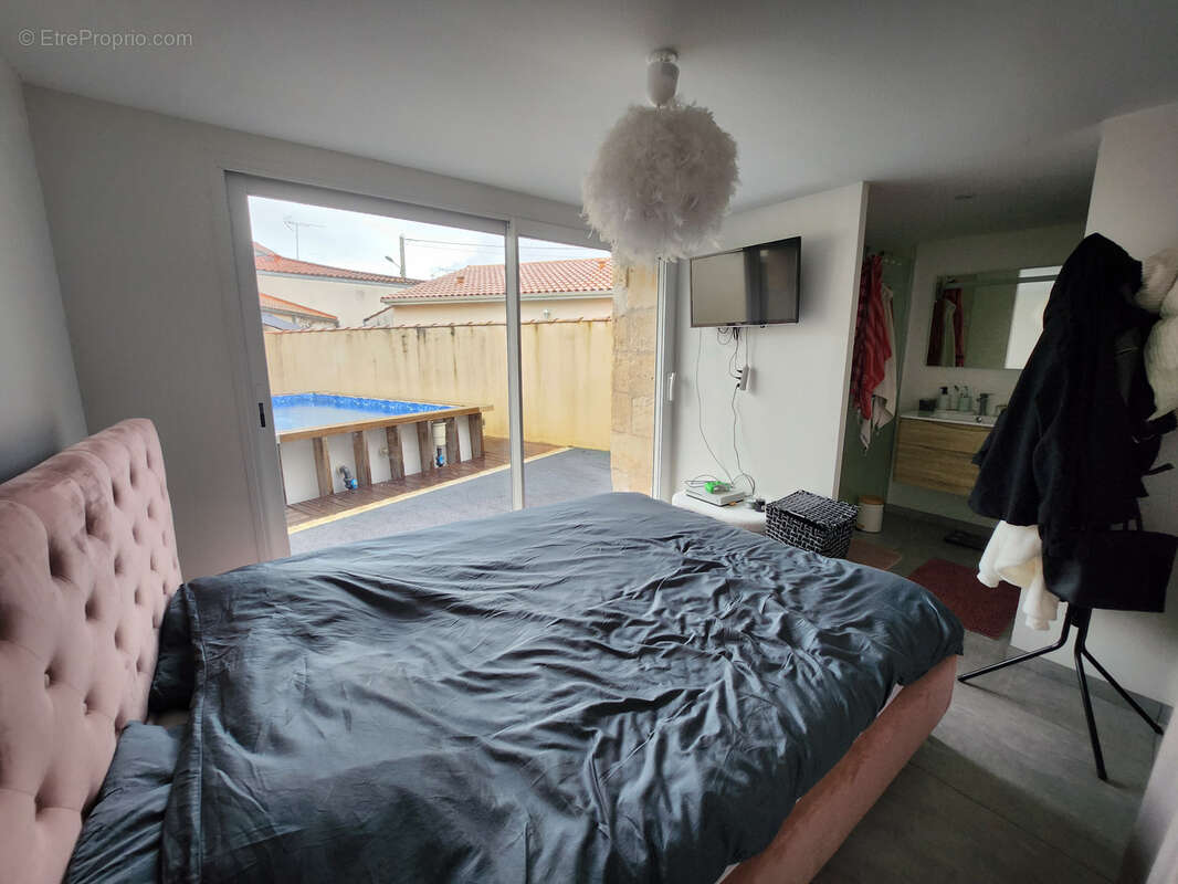 Maison en pierre rénovée avec studio indépendant, piscine et grand garage - photo 14
