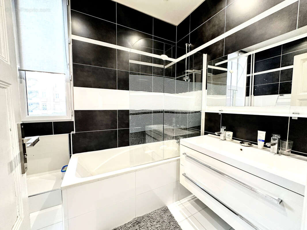 Appartement 3 pièces - 2 chambres - 92 m2 - photo 18
